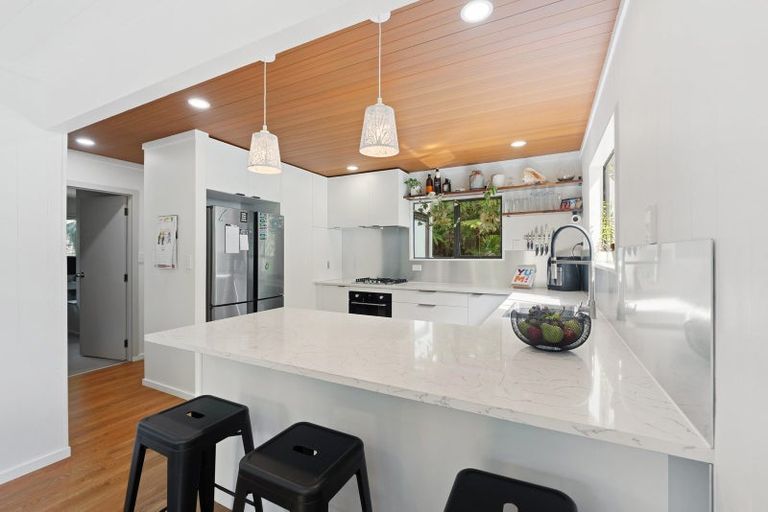 Photo of property in 169 Wairere Road, Waitakere, Henderson, 0782