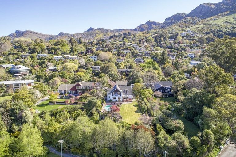 Photo of property in 11 Merlincote Crescent, Governors Bay, Lyttelton, 8971