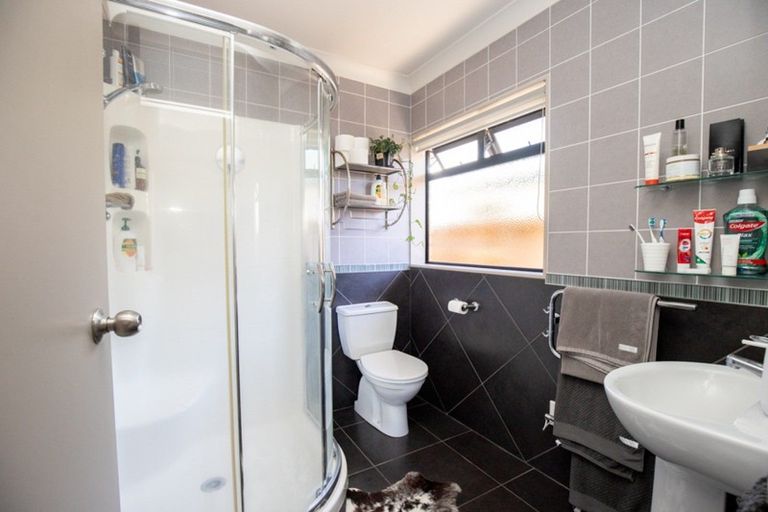 Photo of property in 43a Darlington Street, Ngatea, 3503