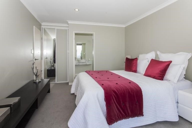 Photo of property in 80 Longhurst Terrace, Cashmere, Christchurch, 8022