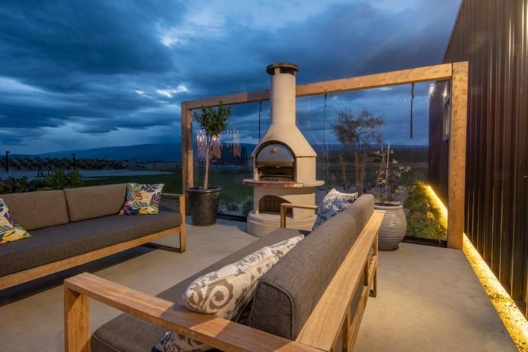 Photo of property in 213 Golden Road, Springvale, Alexandra, 9393