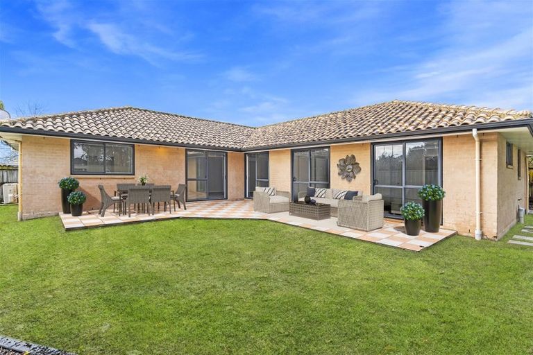 Photo of property in 24 Caltra Place, East Tamaki, Auckland, 2016