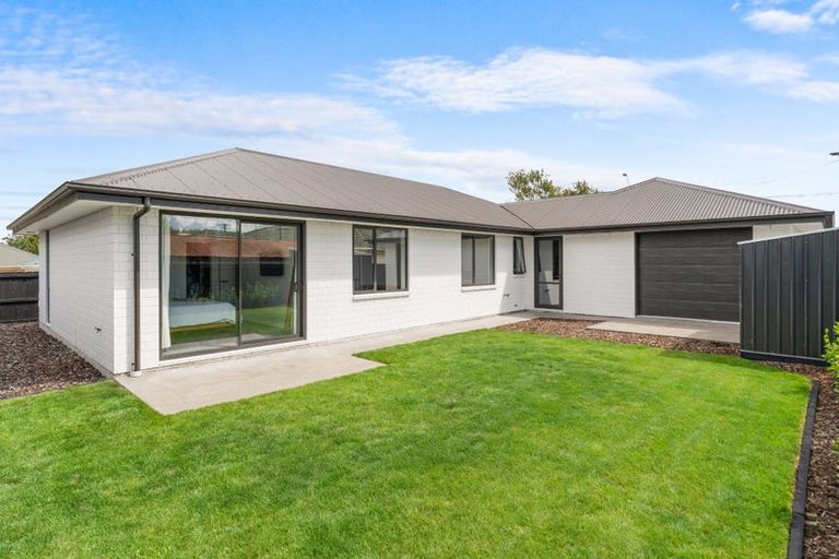 Photo of property in 139 Springs Road, Hornby, Christchurch, 8042