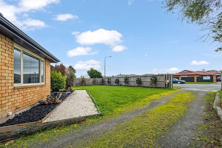 Photo of property in 33 Shelley Street, Rolleston, 7614
