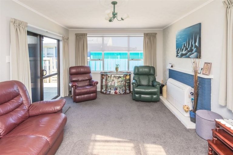 Photo of property in 144 Cornfoot Street, Castlecliff, Whanganui, 4501