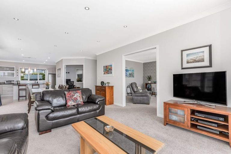 Photo of property in 10 John Burke Drive, Aotea, Porirua, 5024