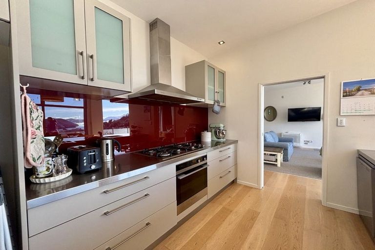 Photo of property in 33 Harbour View Heights, Picton, 7220