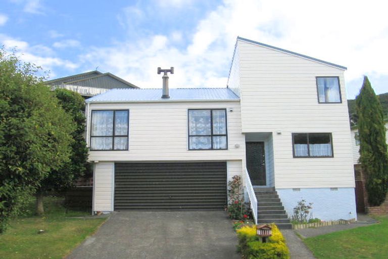 Photo of property in 9 Paddington Grove, Karori, Wellington, 6012