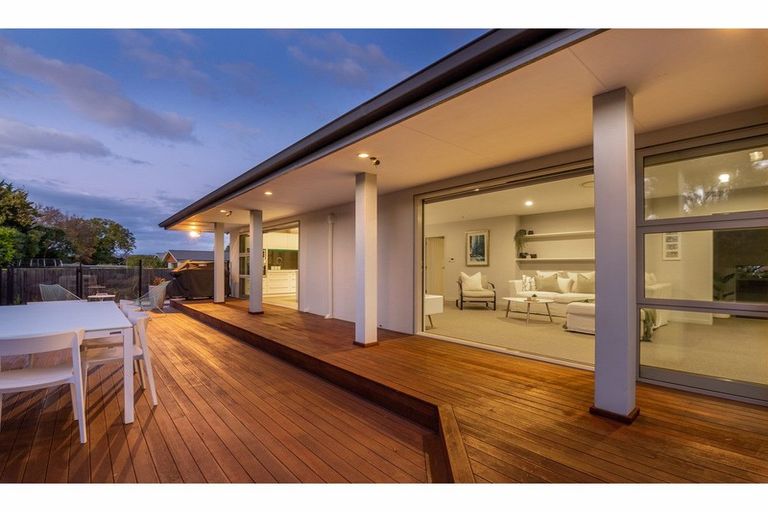 Photo of property in 1 Paikea Place, Somerfield, Christchurch, 8024