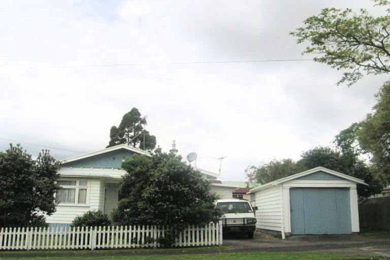 Photo of property in 102 Victoria Street, Pukekohe, 2120