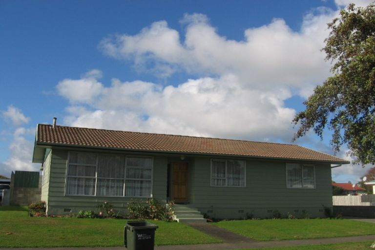 Photo of property in 29 Halswell Crescent, Westbrook, Palmerston North, 4412