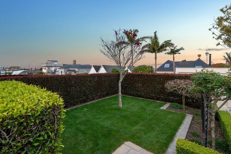 Photo of property in 26-28 Arthur Street, Freemans Bay, Auckland, 1011