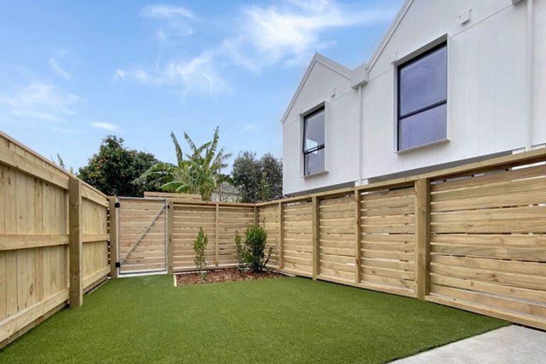 Photo of property in 1/39 Pakuranga Road, Pakuranga, Auckland, 2010