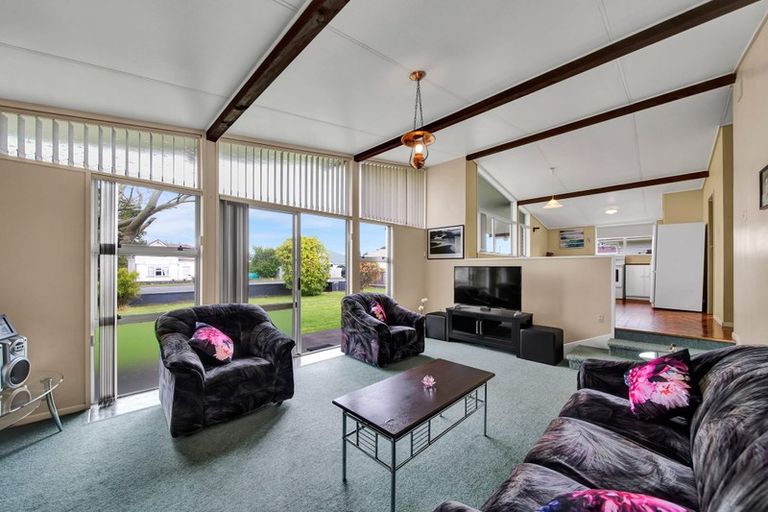 Photo of property in 6b York Street, Eltham, 4322