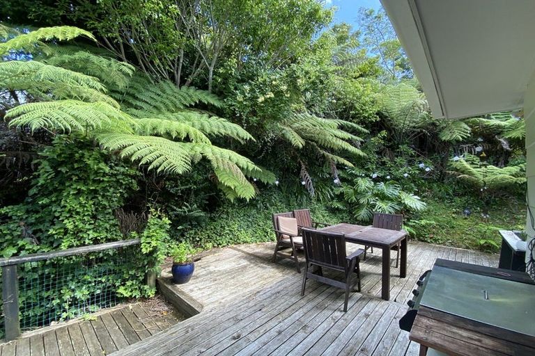Photo of property in 27 Malters Place, Browns Bay, Auckland, 0630