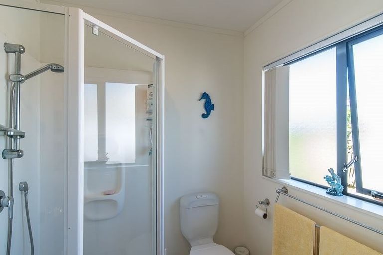 Photo of property in 12 San Priamo Place, Paraparaumu Beach, Paraparaumu, 5032