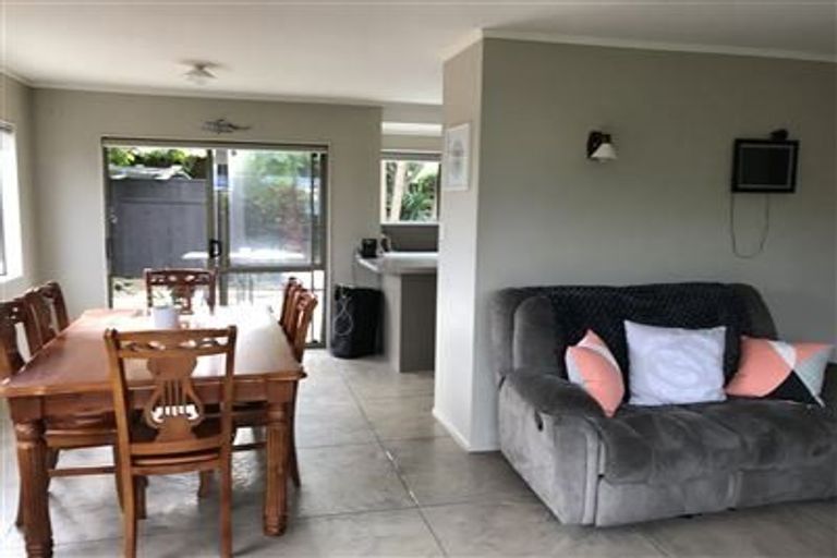 Photo of property in 19b Dickson Road, Papamoa Beach, Papamoa, 3118