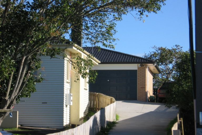 Photo of property in 25 Plunket Avenue, Papatoetoe, Auckland, 2104