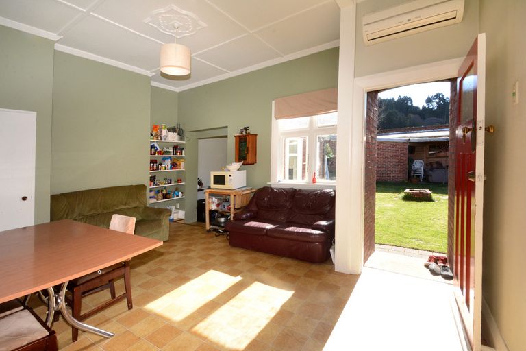 Photo of property in 1 Crown Street, North East Valley, Dunedin, 9010