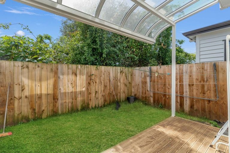 Photo of property in 103c Lynwood Road, New Lynn, Auckland, 0600
