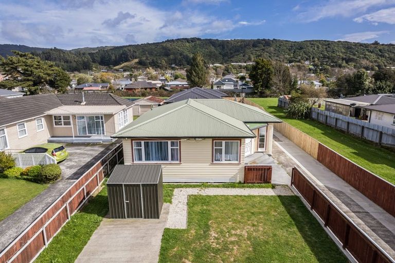 Photo of property in 15 Moohan Street, Wainuiomata, Lower Hutt, 5014