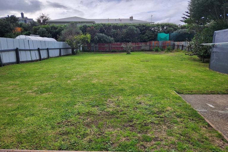 Photo of property in 82 Matai Street, Castlecliff, Whanganui, 4501