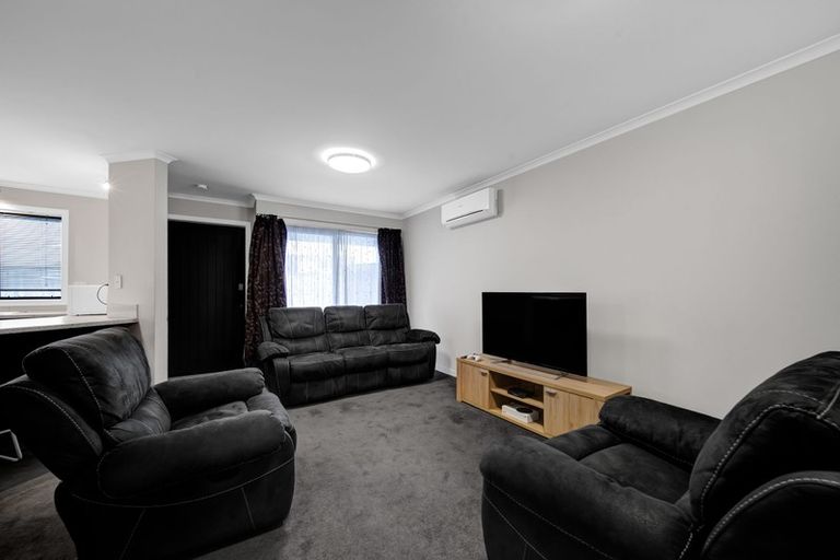 Photo of property in 10c Campbell Street, Hawera, 4610