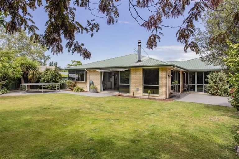 Photo of property in 10 Parsonage Road, Woodend, 7610