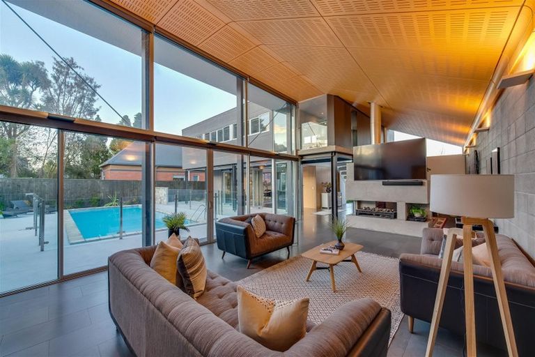 Photo of property in 37 Clifford Avenue, Merivale, Christchurch, 8014