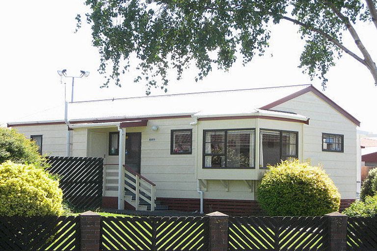 Photo of property in 41 Chipping Lane, Redwood, Christchurch, 8051