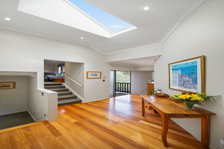 Photo of property in 29 Woodview Rise, Botany Downs, Auckland, 2010