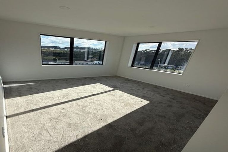 Photo of property in 244c West Hoe Heights, Orewa, 0931