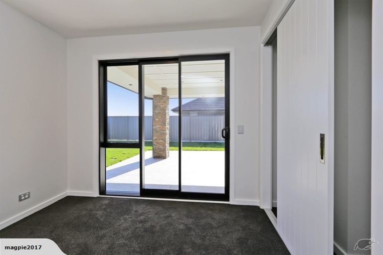 Photo of property in 5 Ruahine Road, Poraiti, Napier, 4112