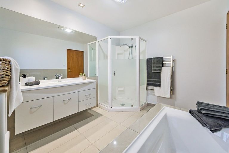 Photo of property in 98 Lowes Road, Rolleston, 7614