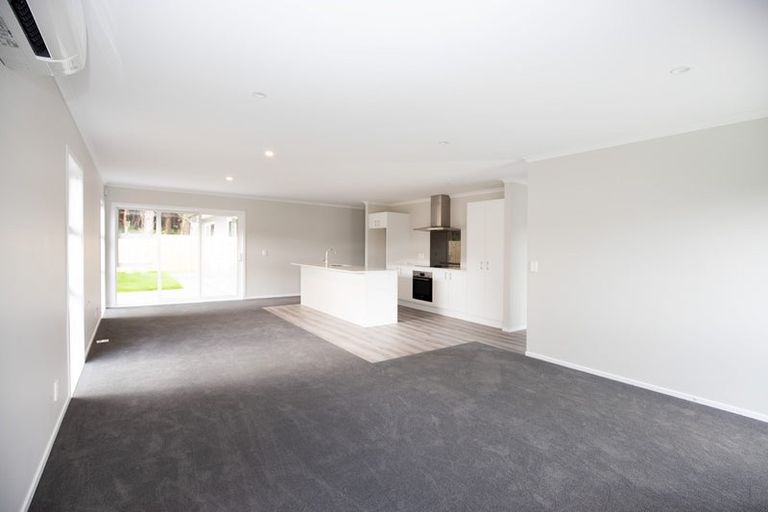 Photo of property in 21 Te Ara O Roimata, Wainuiomata, Lower Hutt, 5014