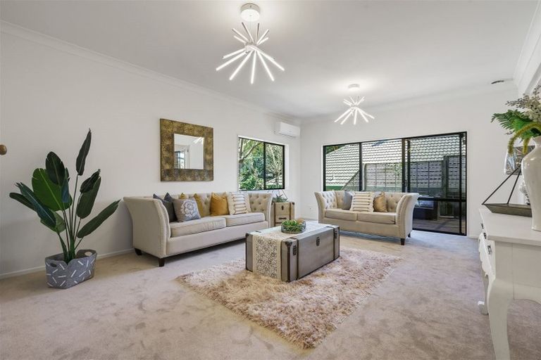 Photo of property in 44 Wairere Road, The Gardens, Auckland, 2105