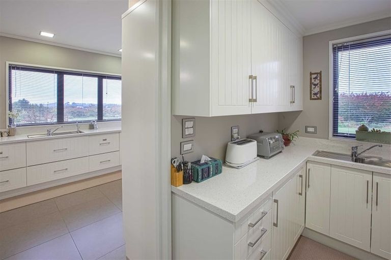 Photo of property in 41 Arcadia Place, Seaward Bush, Invercargill, 9812
