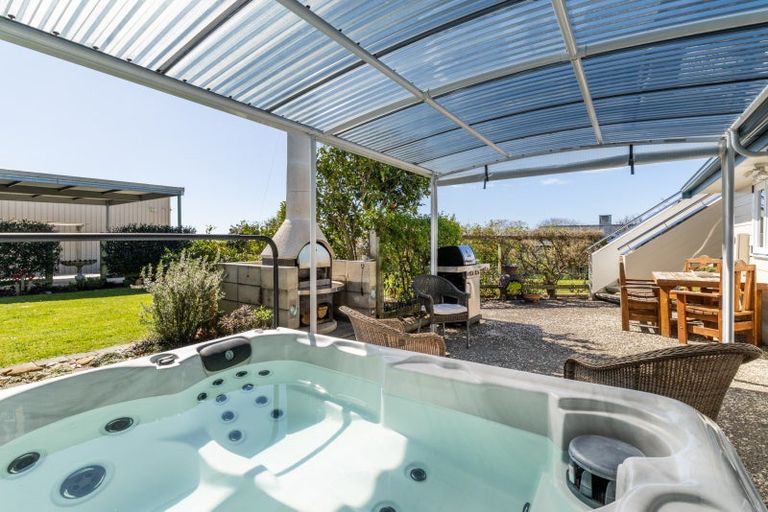 Photo of property in 39a Harper Road, Waimarama, Havelock North, 4294