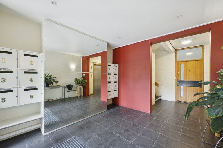 Photo of property in 1/38 Drivers Road, Maori Hill, Dunedin, 9010