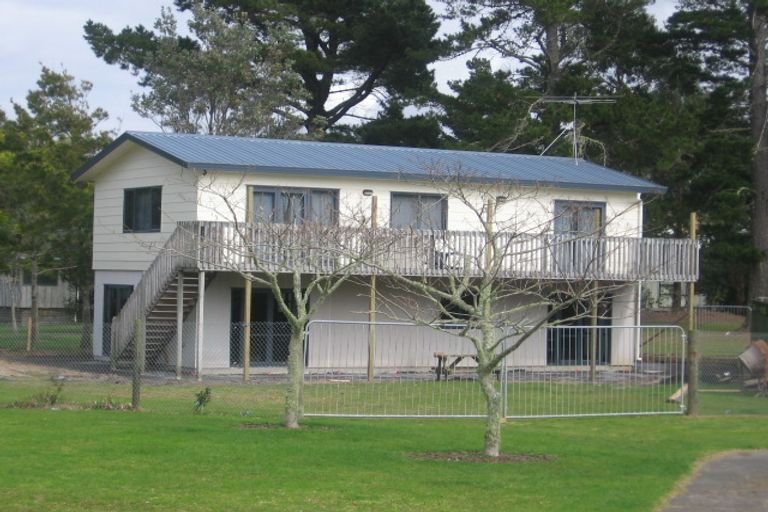 Photo of property in 120 Rimu Place, Matarangi, Whitianga, 3592