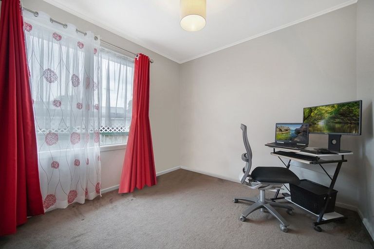 Photo of property in 1/1 Scotts Road, Manurewa East, Auckland, 2102