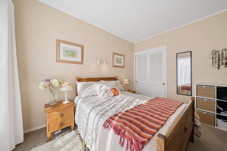 Photo of property in 1/3 Ridd Crescent, Karori, Wellington, 6012