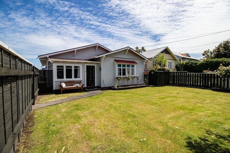 Photo of property in 29 Caius Avenue, Gonville, Whanganui, 4501