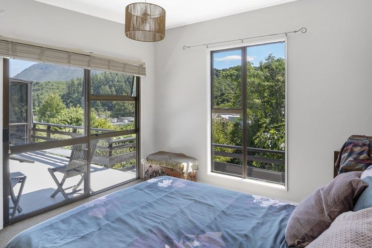 Photo of property in 143a Waikawa Road, Picton, 7220