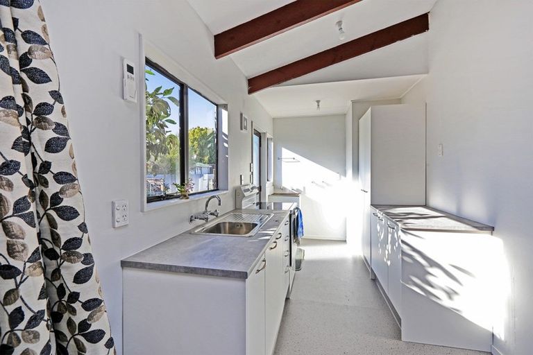 Photo of property in 17 Fleming Crescent, Maraenui, Napier, 4110