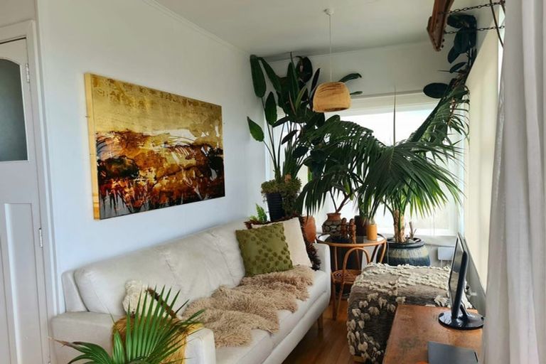 Photo of property in 122 Beach Road, Haumoana, 4102