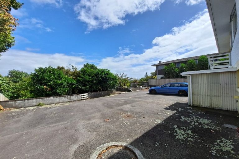 Photo of property in 56 Nevada Drive, Merrilands, New Plymouth, 4312