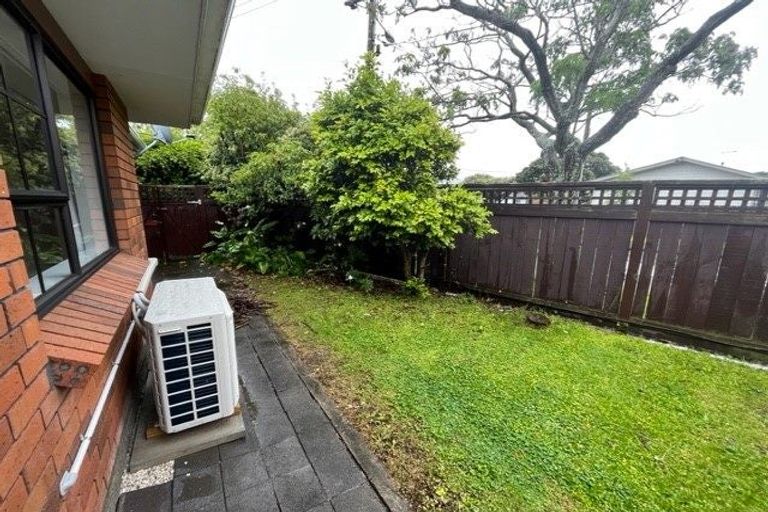 Photo of property in 15 Vincent Street, Waterloo, Lower Hutt, 5011