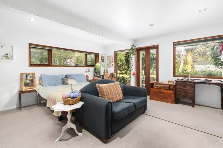 Photo of property in 20 Amapur Drive, Khandallah, Wellington, 6035