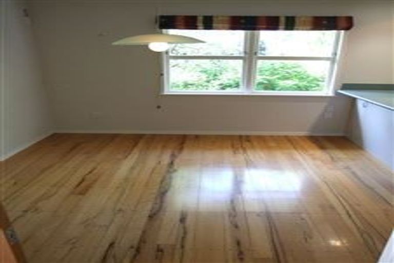 Photo of property in 24 Margaret Place, Milford, Auckland, 0620